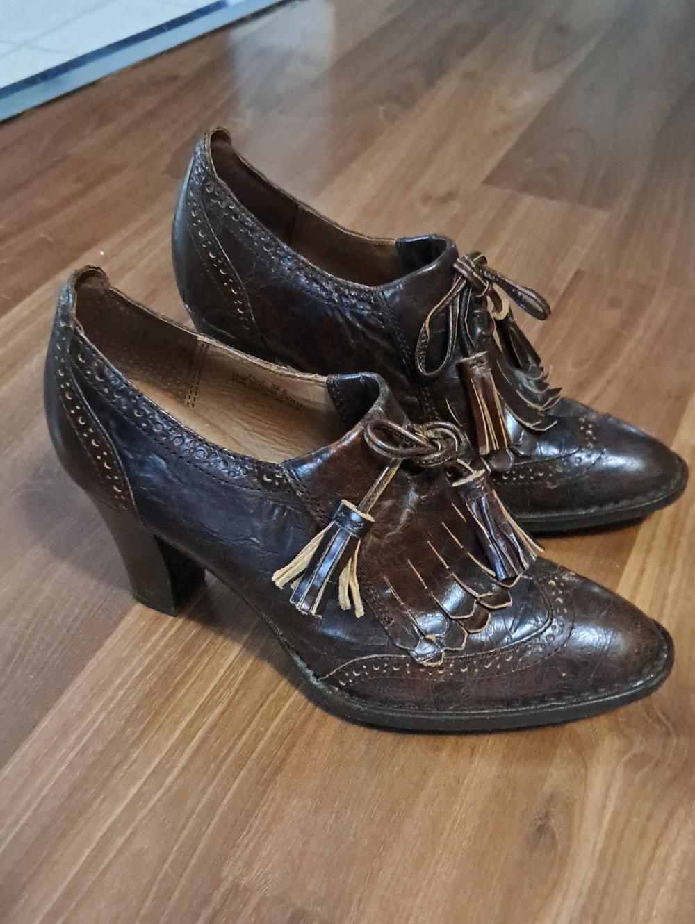 Brown Leather Tassel Heeled Oxfords - Women's